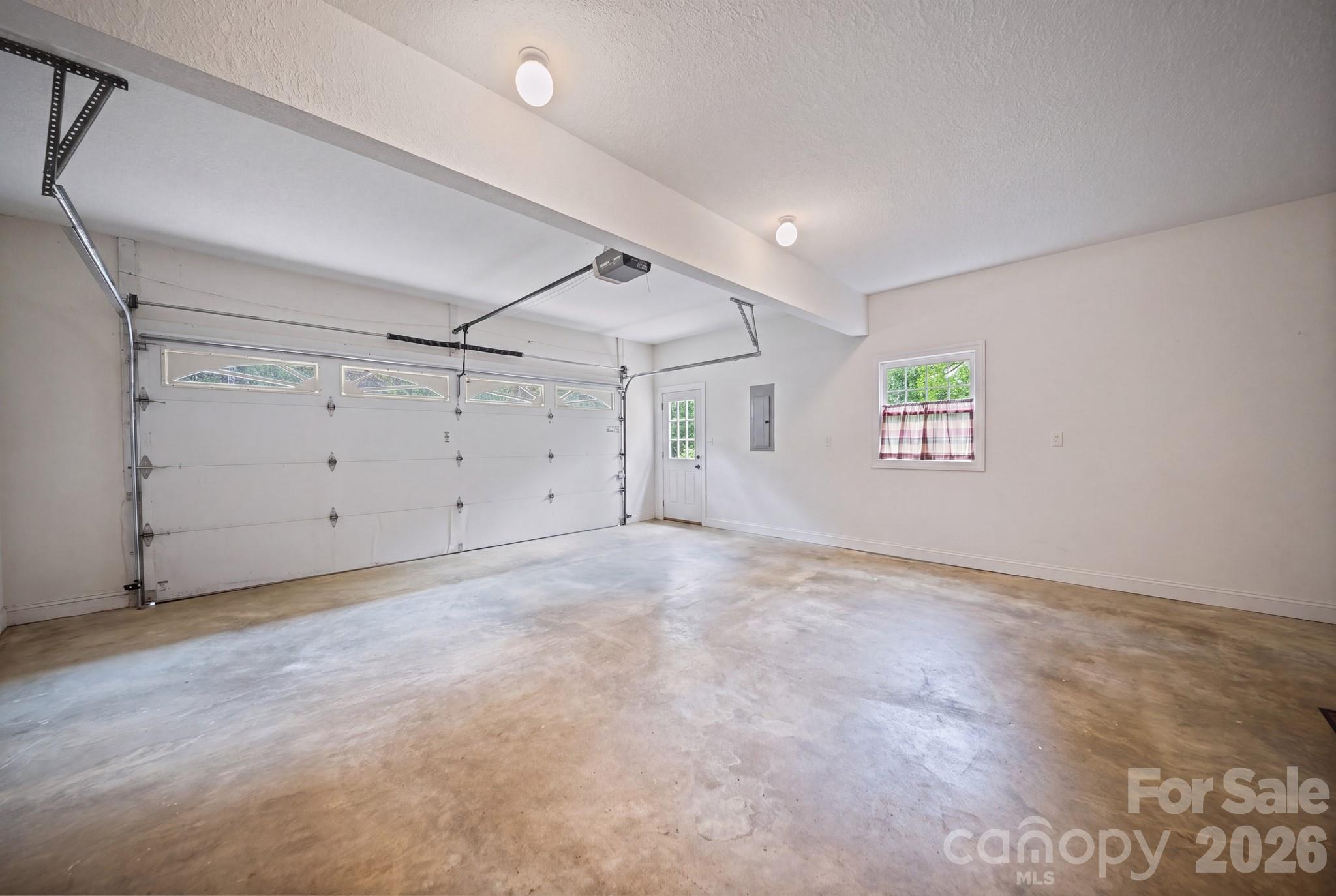 210 Clear Vista Circle