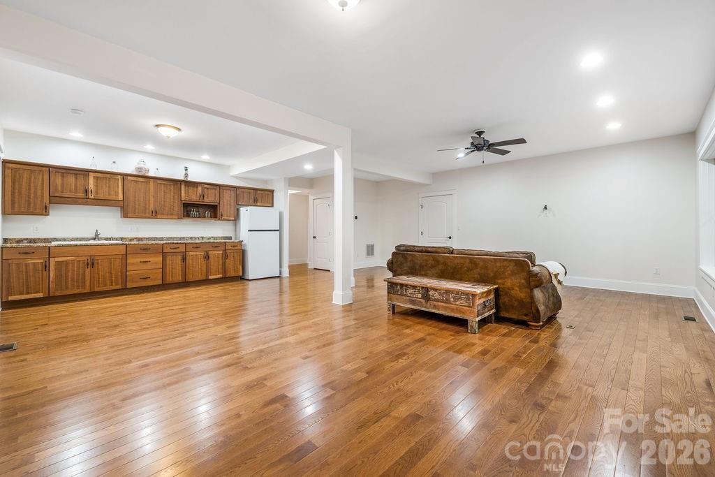 151 Hillside Drive
