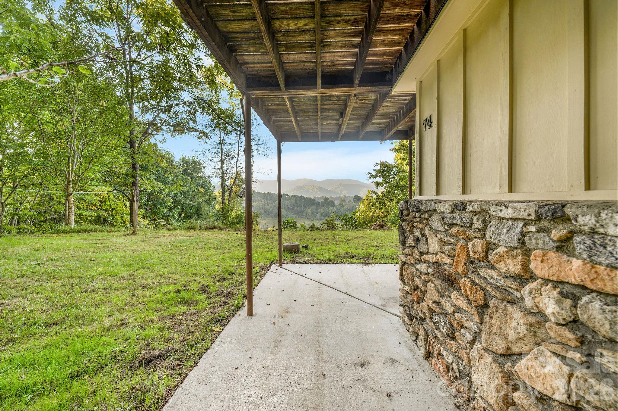 74 Lanzi Ledge Road