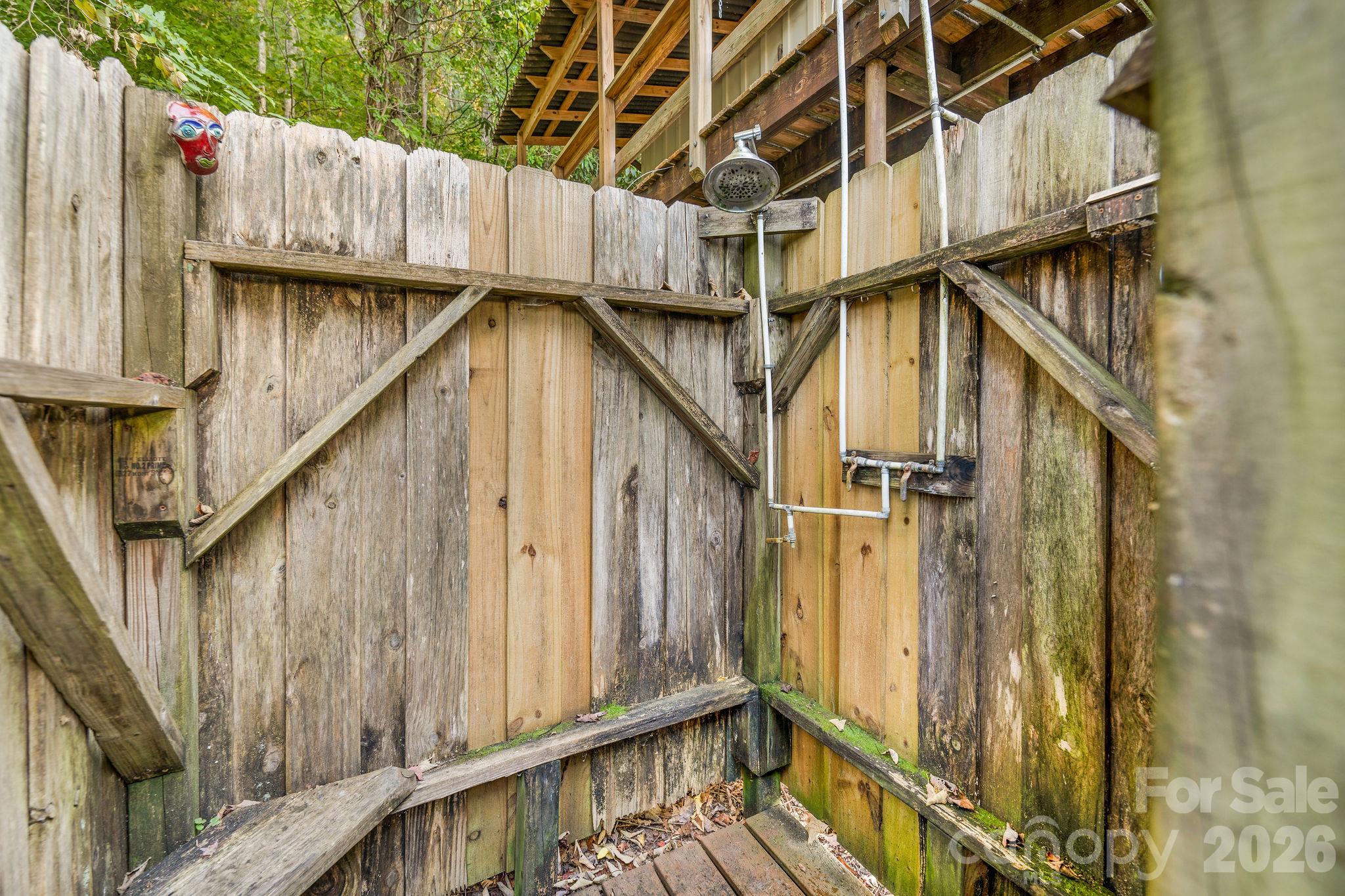 74 Lanzi Ledge Road