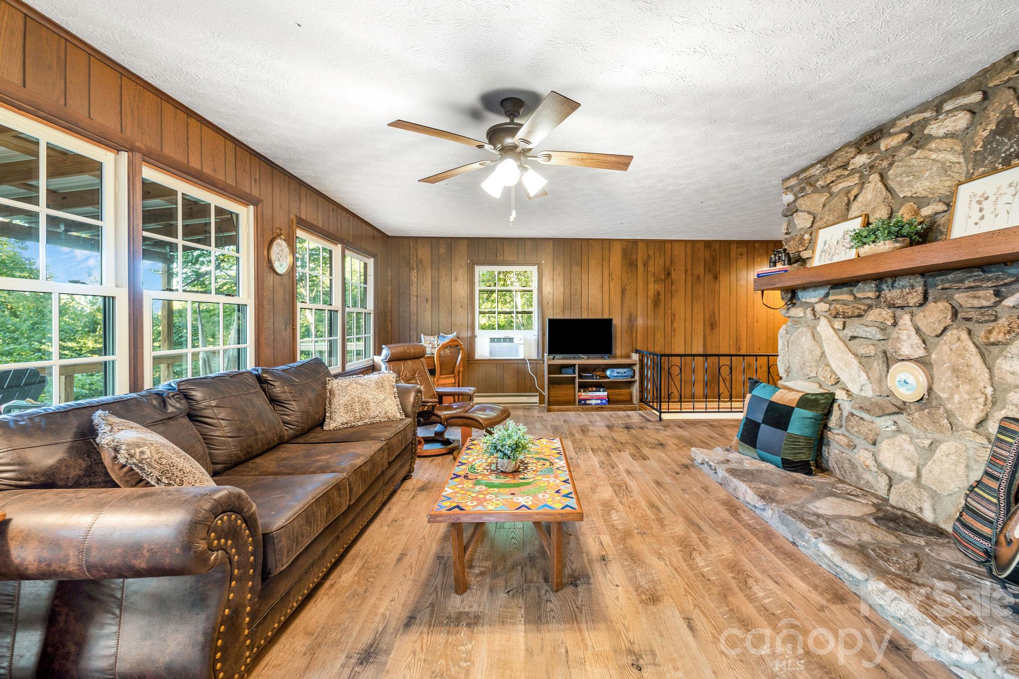 74 Lanzi Ledge Road