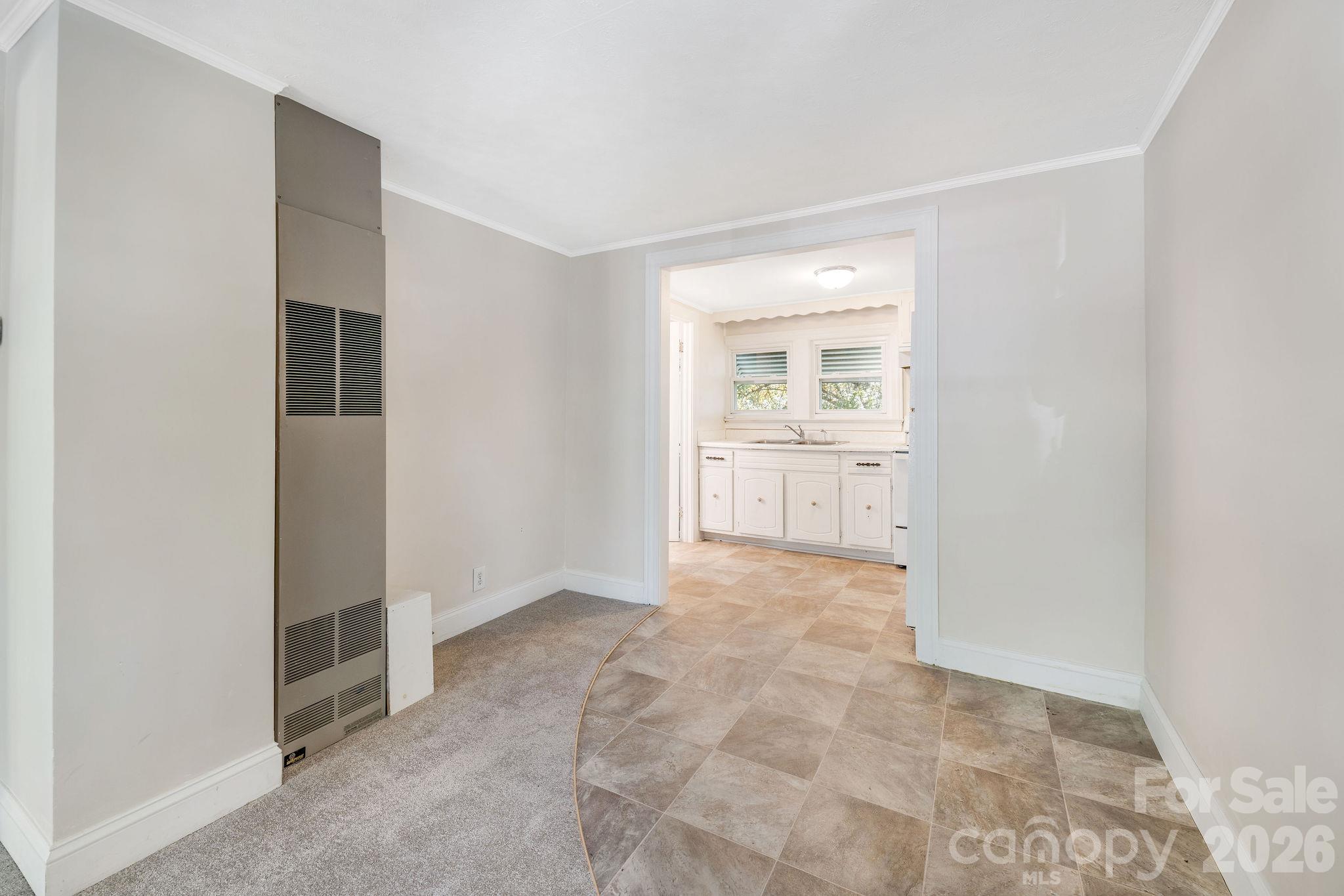 8 Maple Crescent Street