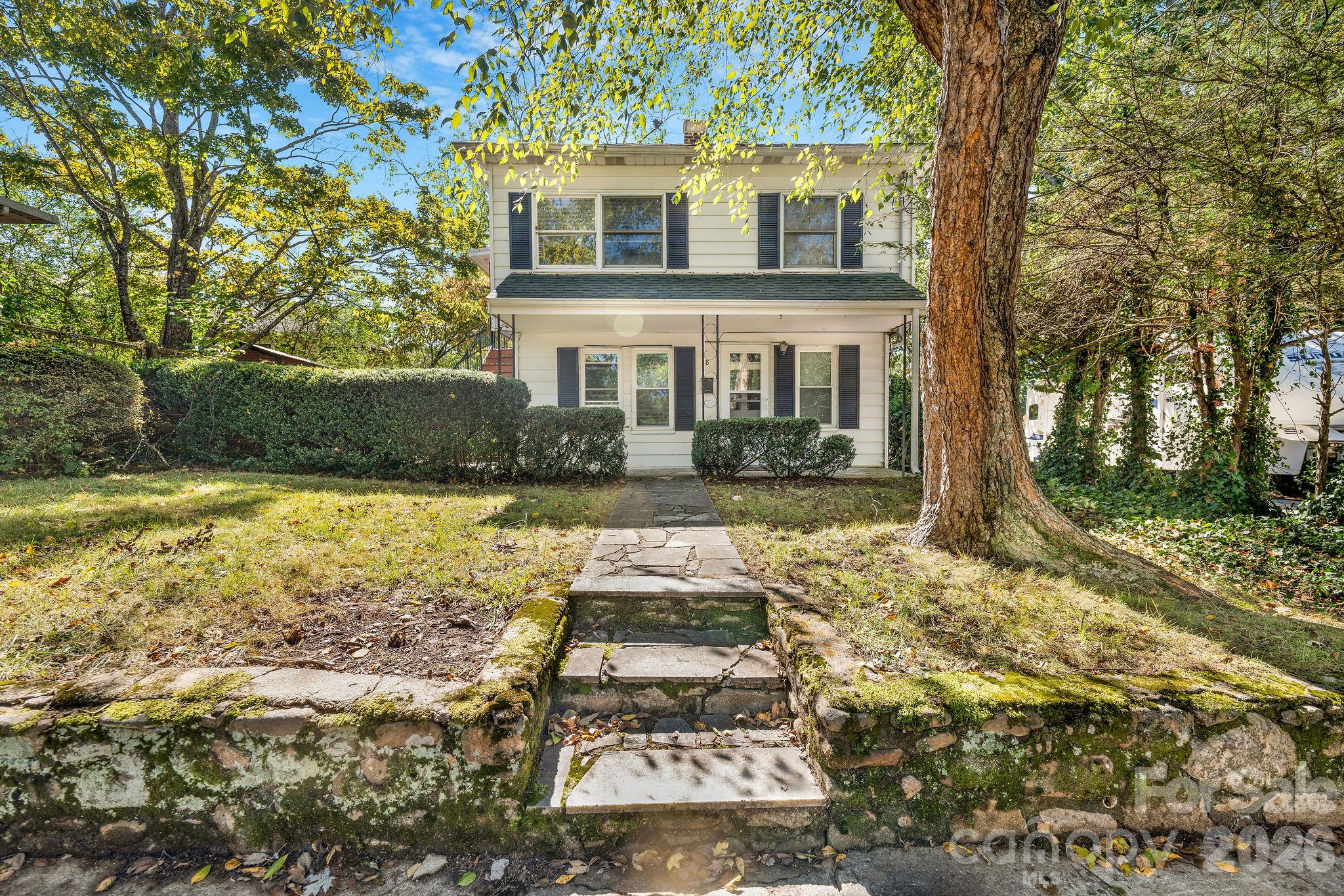 8 Maple Crescent Street