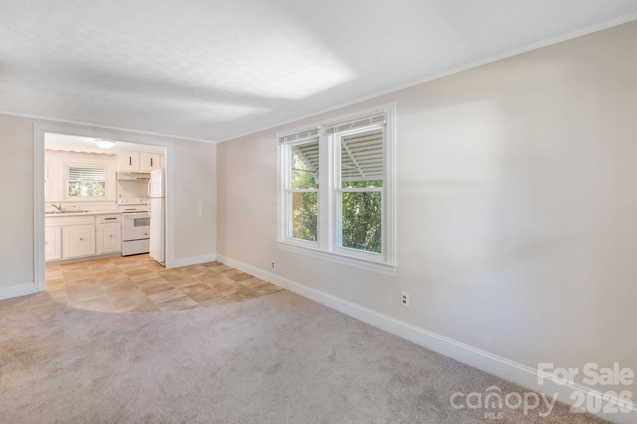 8 Maple Crescent Street