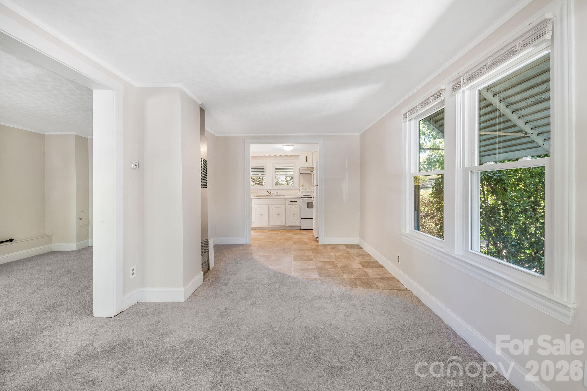 8 Maple Crescent Street
