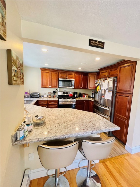 42 Knoll Place A