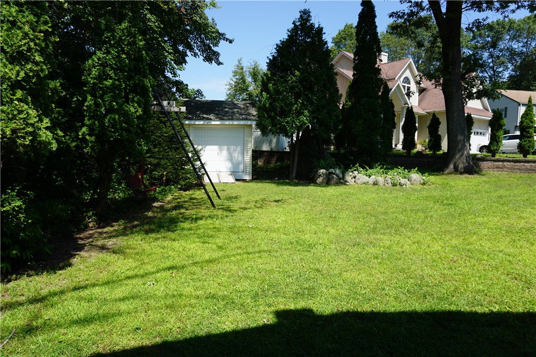 40 Sunset Avenue