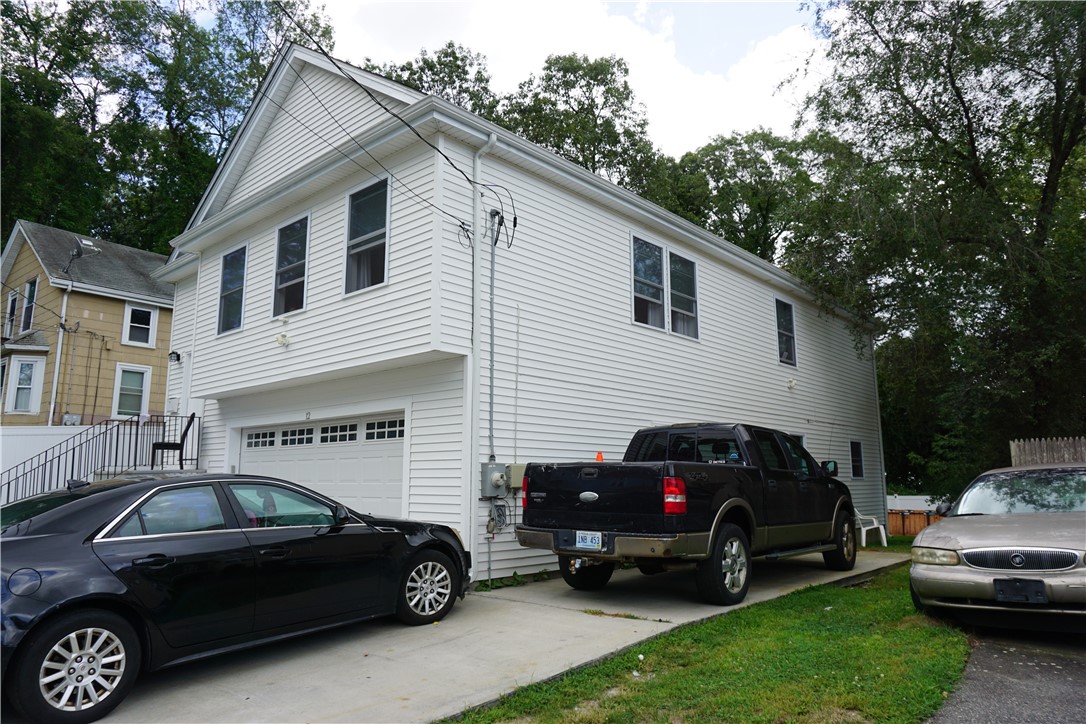 12 Thomas Avenue