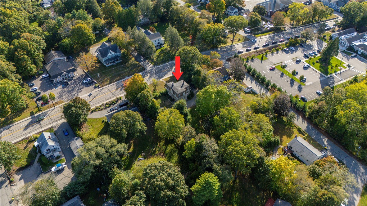 563 Putnam Pike