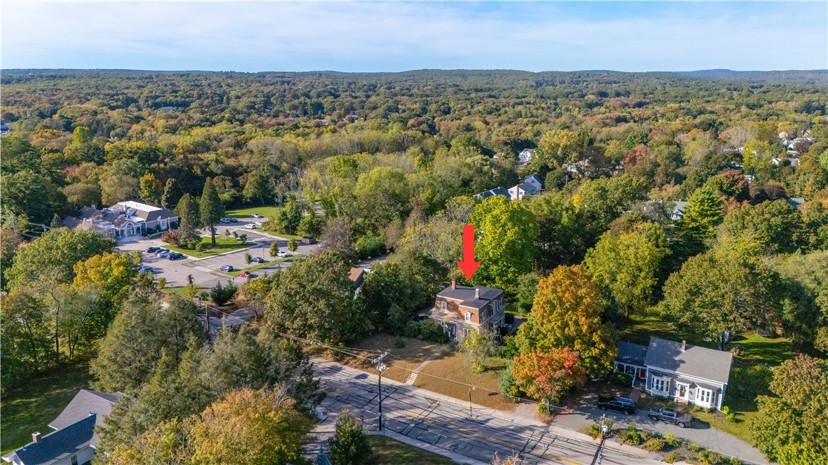 563 Putnam Pike