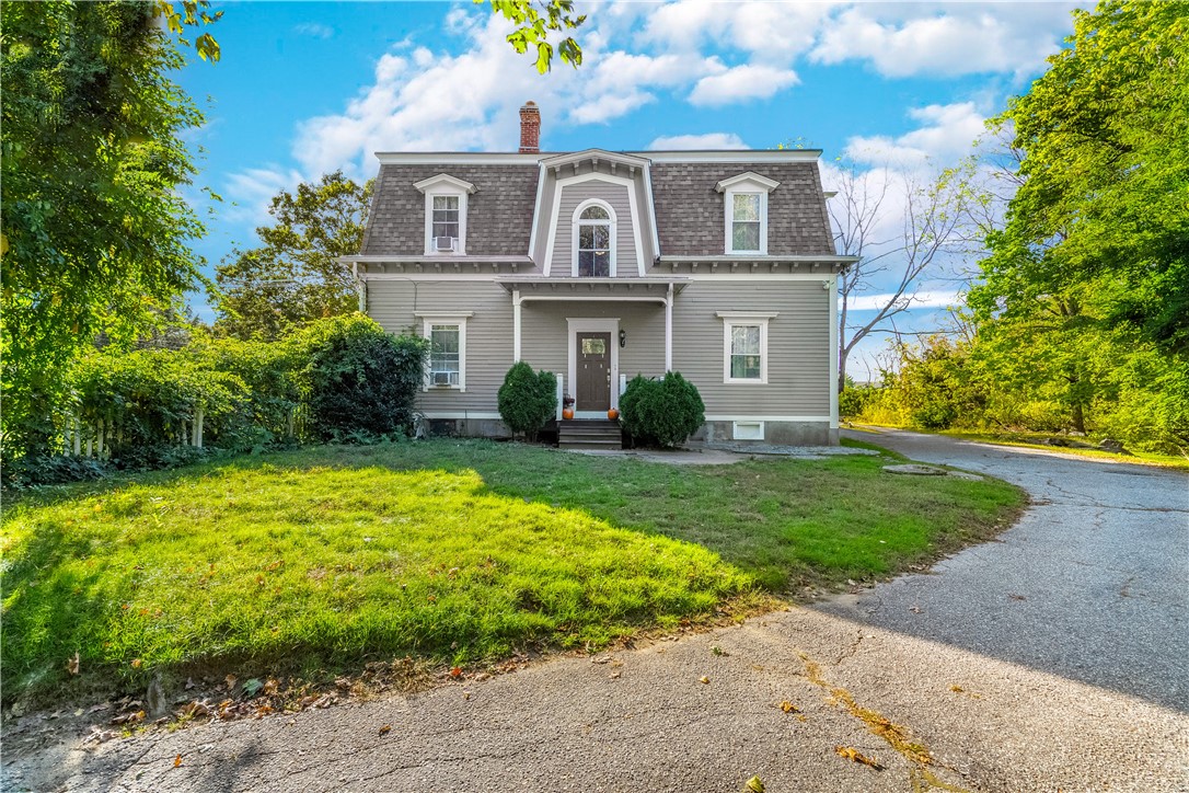 563 Putnam Pike