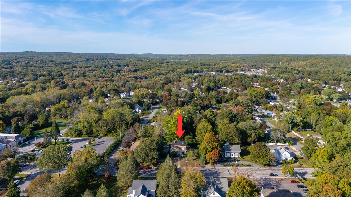 563 Putnam Pike