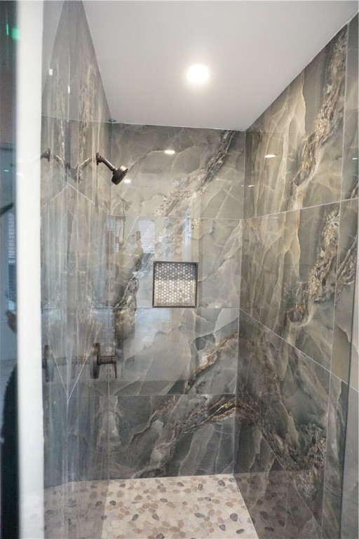 1232 Narragansett Boulevard