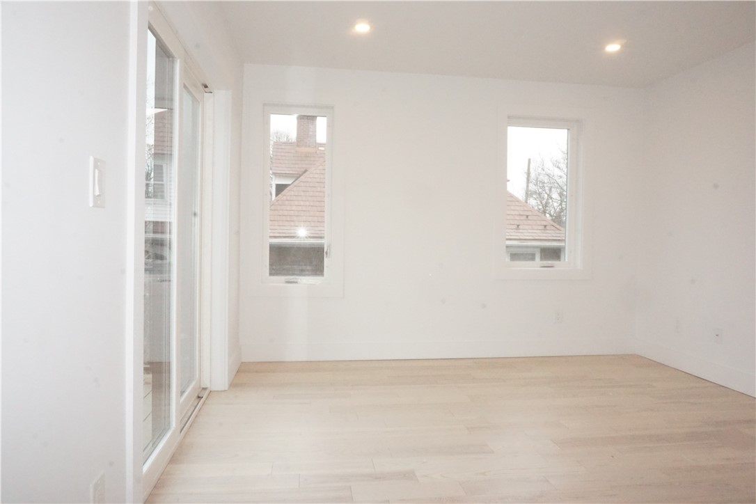 1232 Narragansett Boulevard