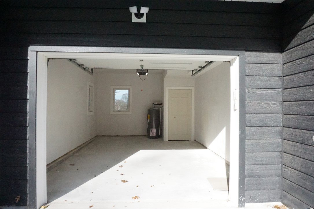 152 Colonial Road 152