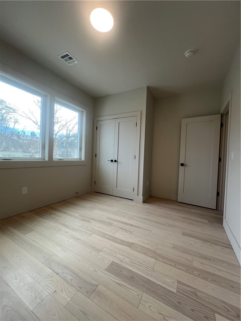 152 Colonial Road 152