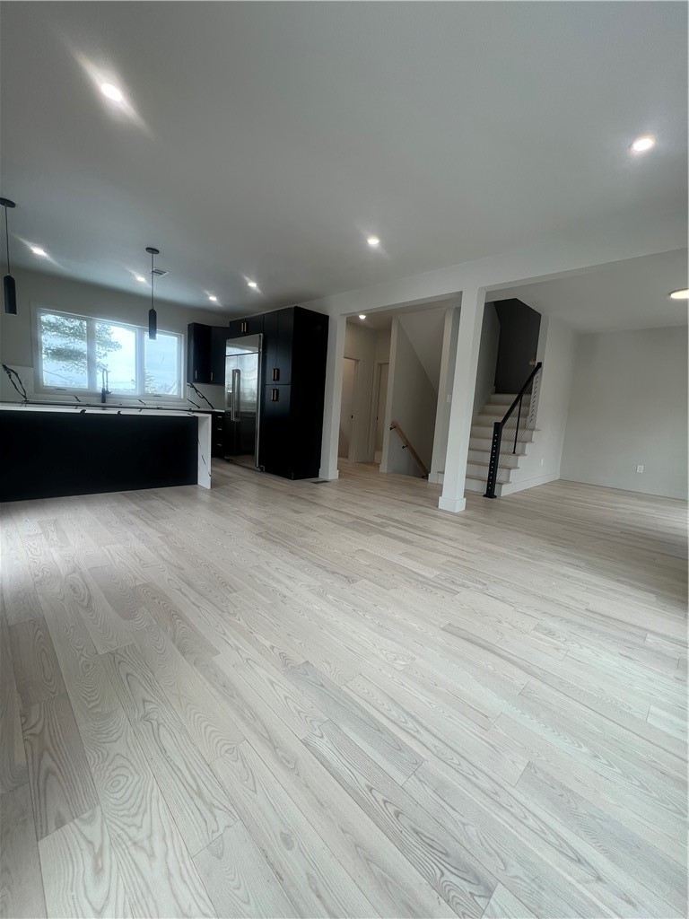 152 Colonial Road 152