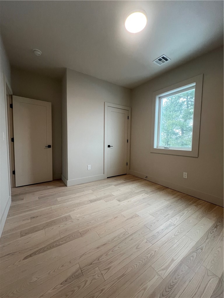 152 Colonial Road 152