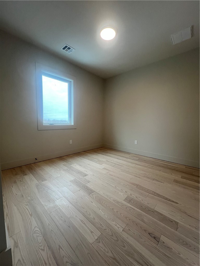 152 Colonial Road 152