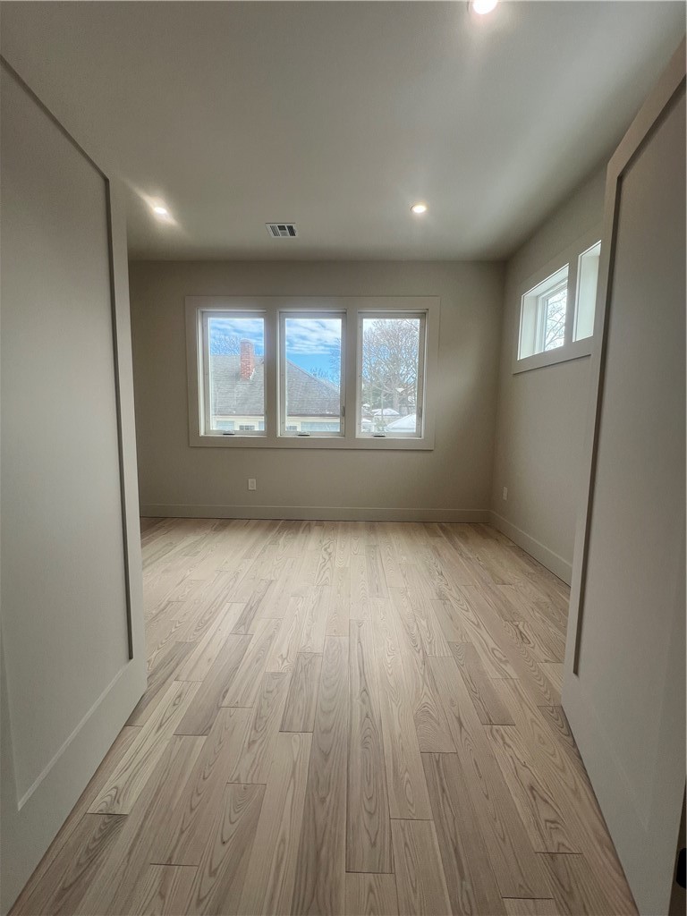 152 Colonial Road 152