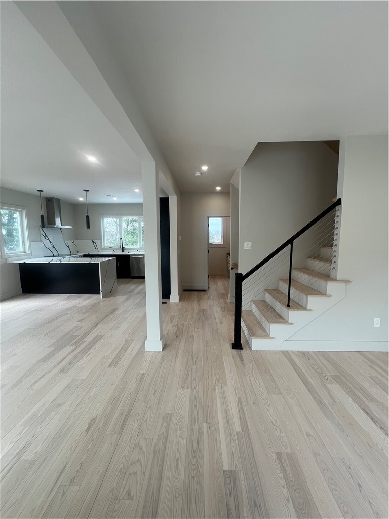 152 Colonial Road 152