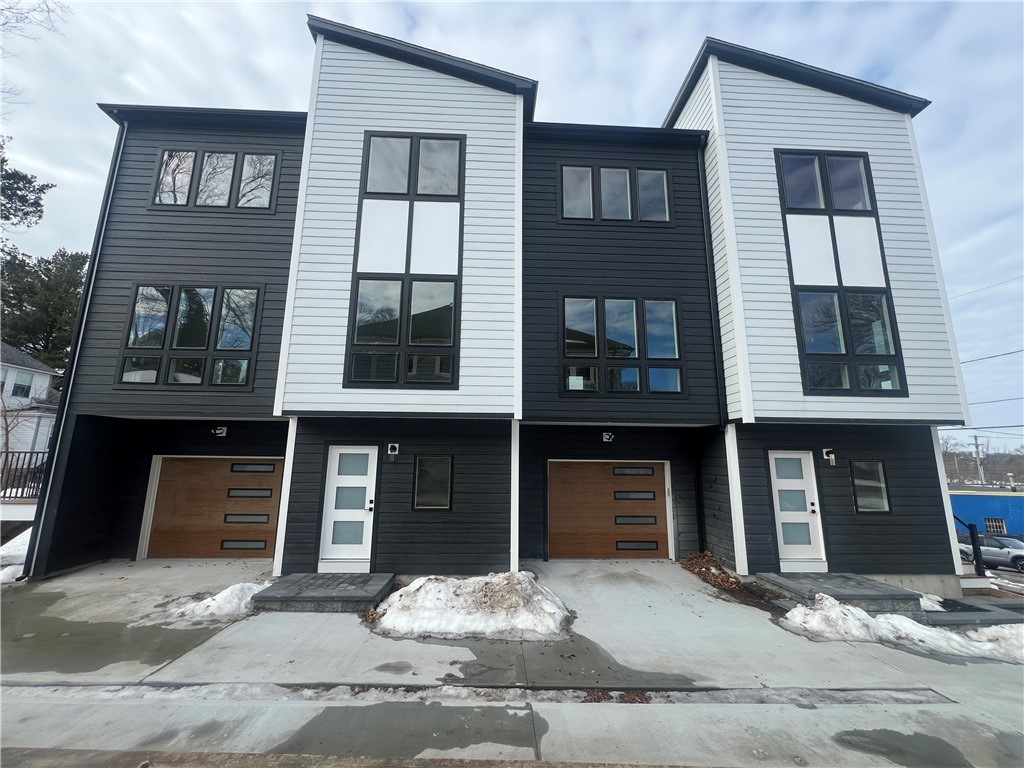 152 Colonial Road 152