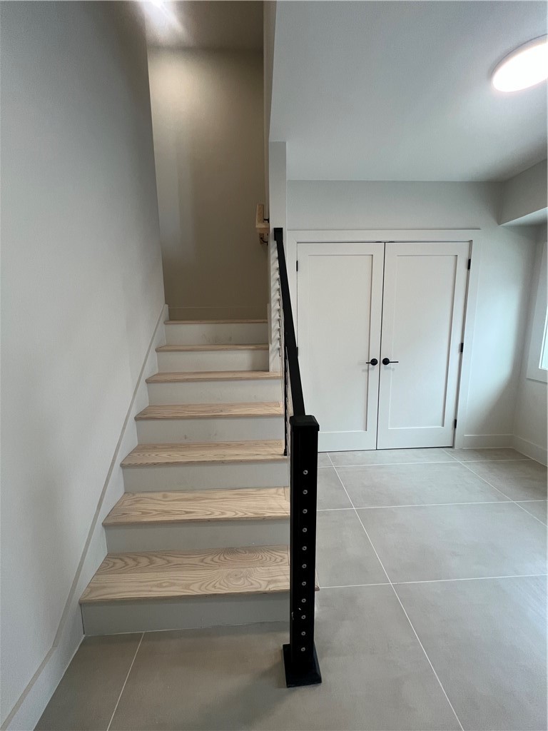 152 Colonial Road 152