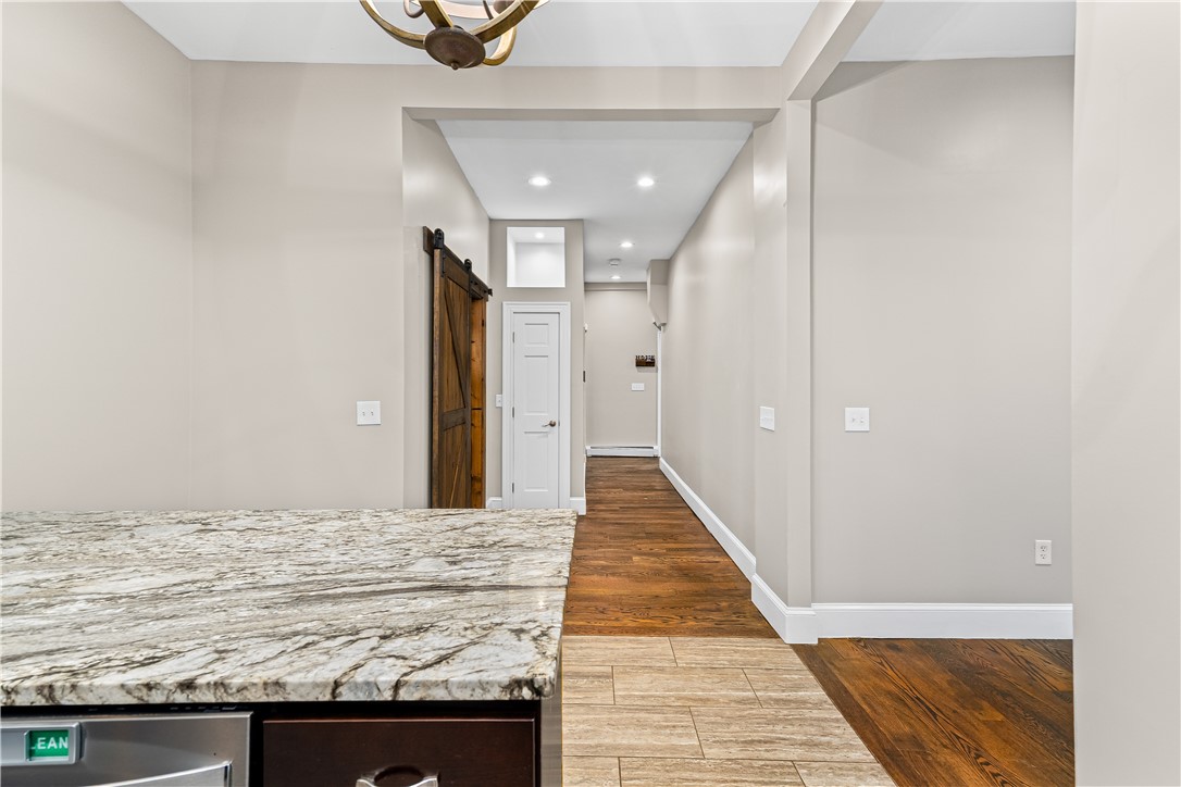 563 Putnam Pike