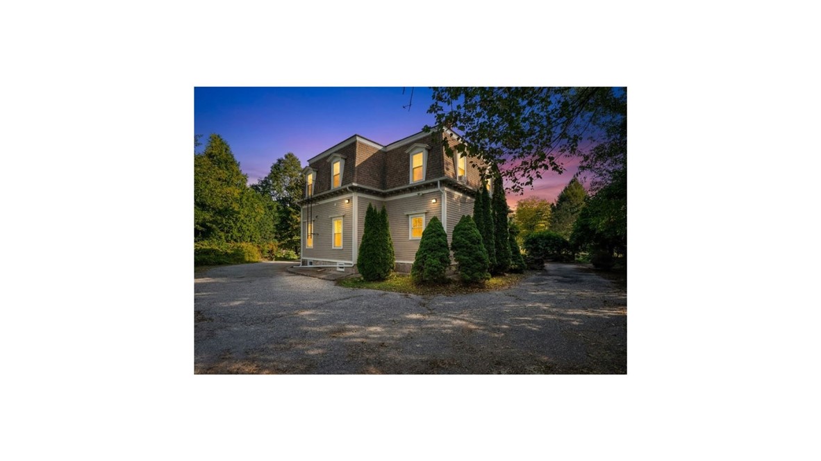 563 Putnam Pike