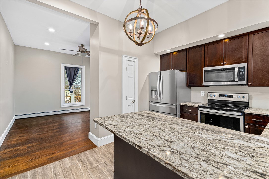 563 Putnam Pike