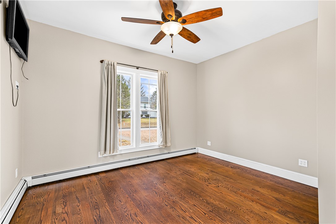 563 Putnam Pike