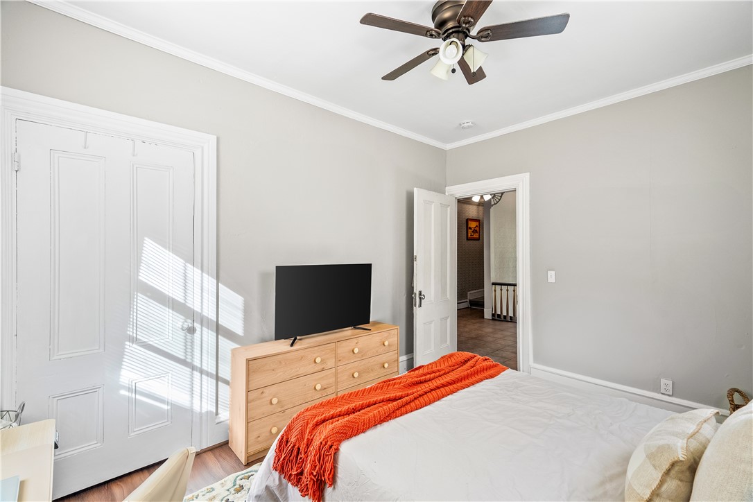 563 Putnam Pike