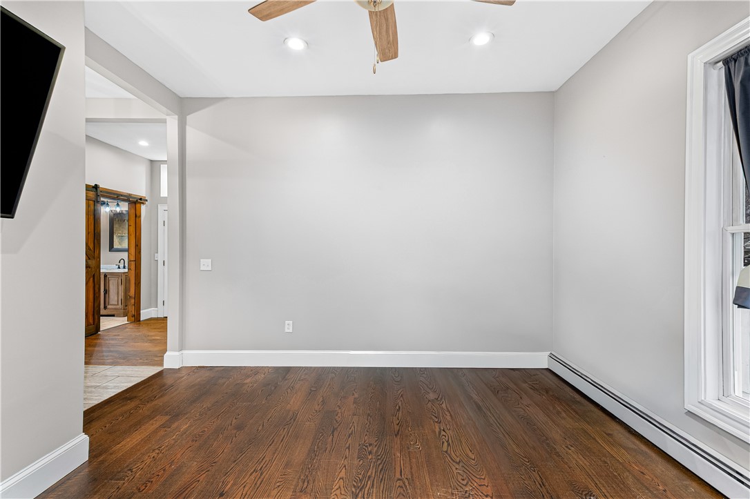 563 Putnam Pike
