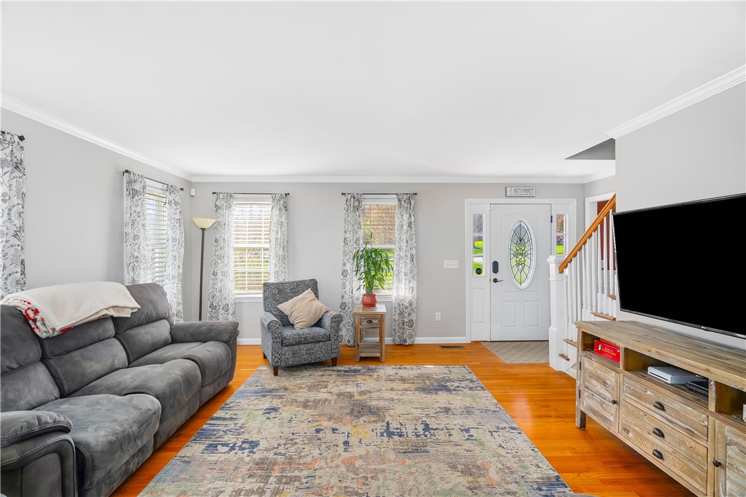 435 Cottrell Road