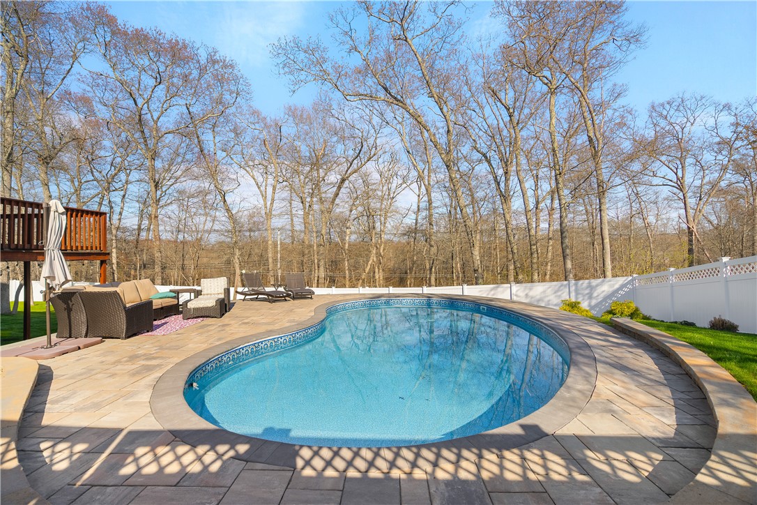 435 Cottrell Road