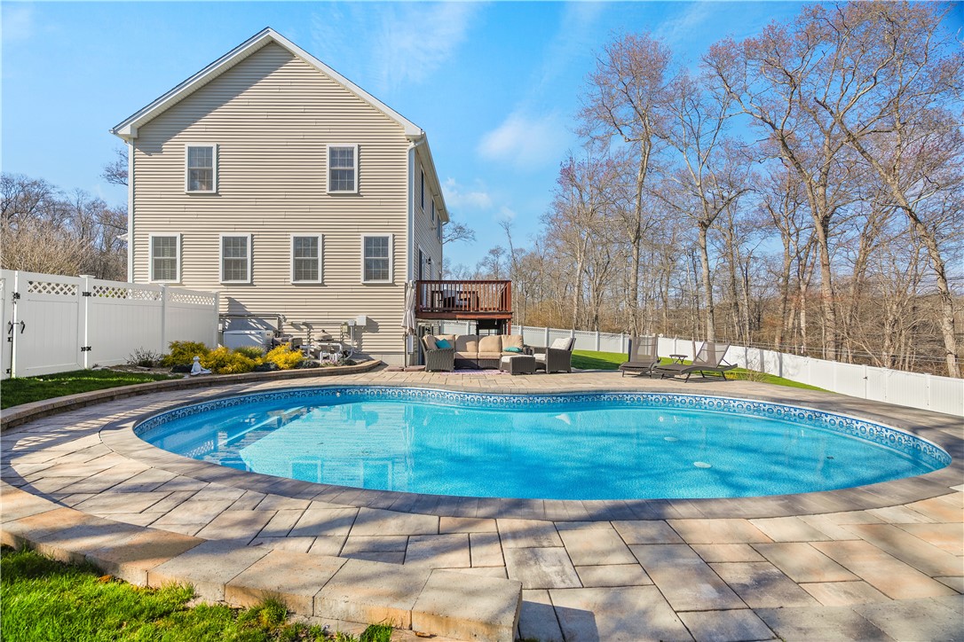 435 Cottrell Road