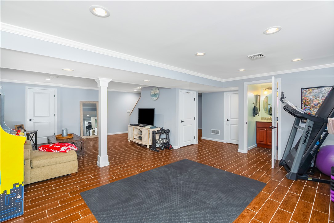 435 Cottrell Road
