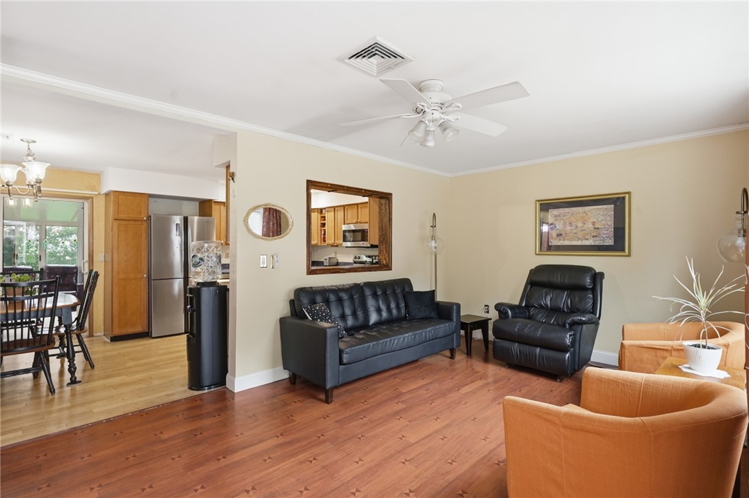 37 Crestwood Drive