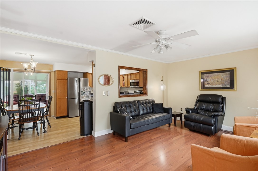 37 Crestwood Drive