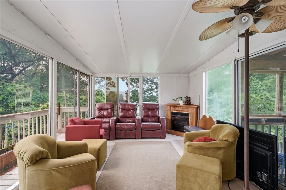 37 Crestwood Drive