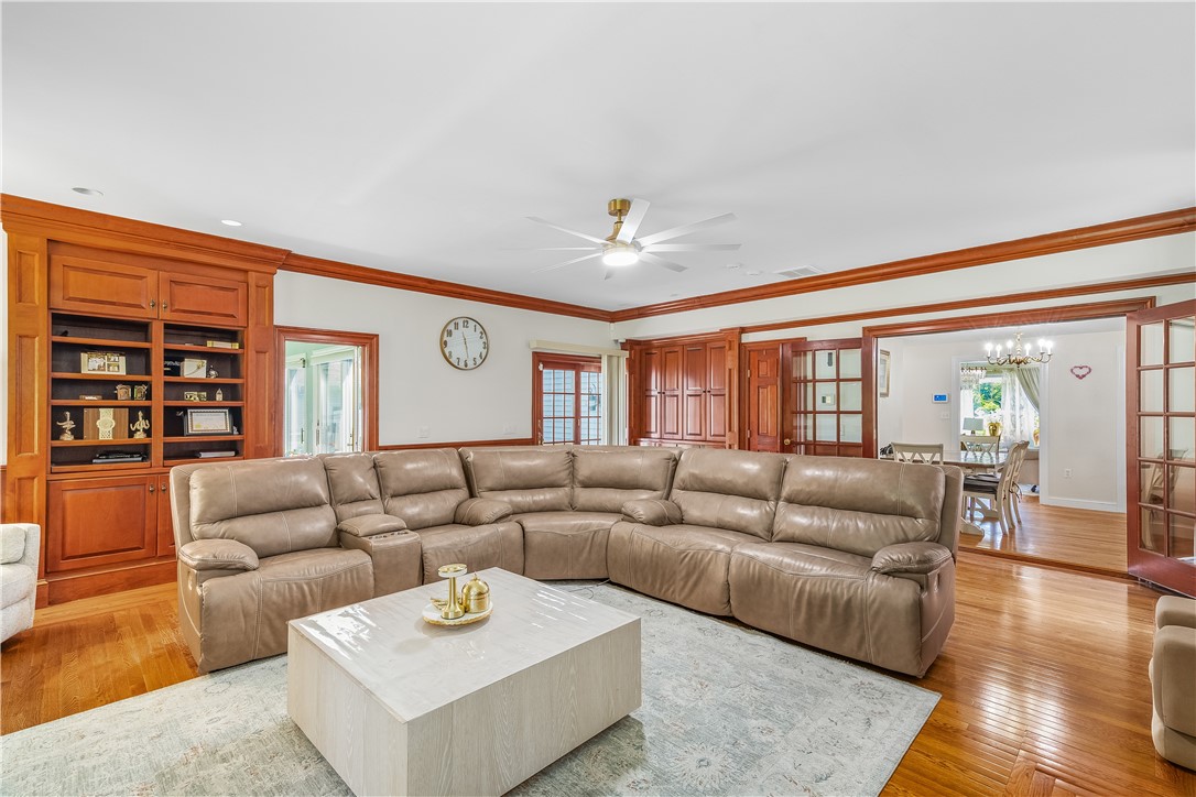 9 Pheasant Run Road