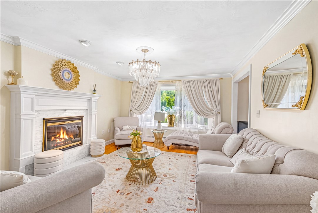 9 Pheasant Run Road