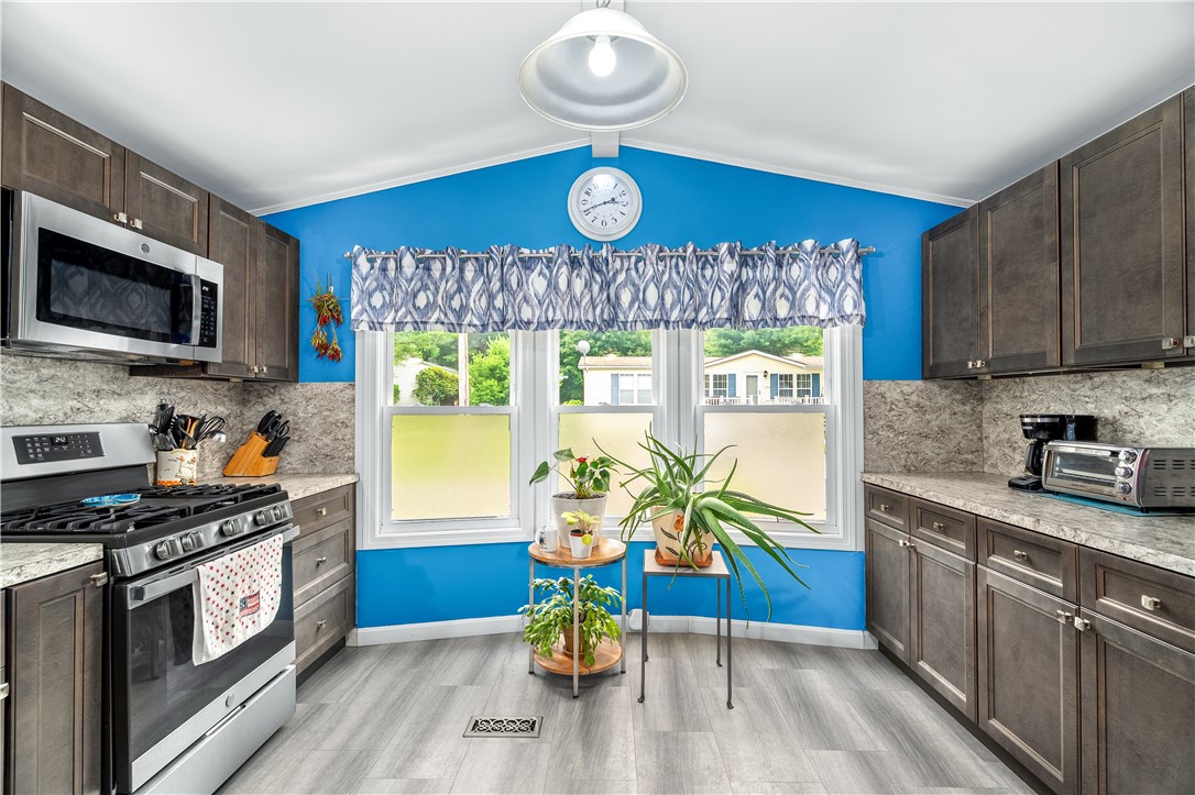 464 Gardiner Road
