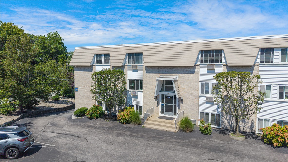 4430 Post Road E65