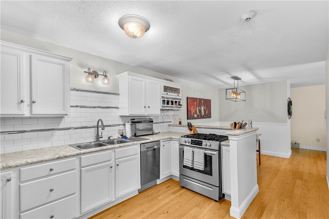 4430 Post Road E65