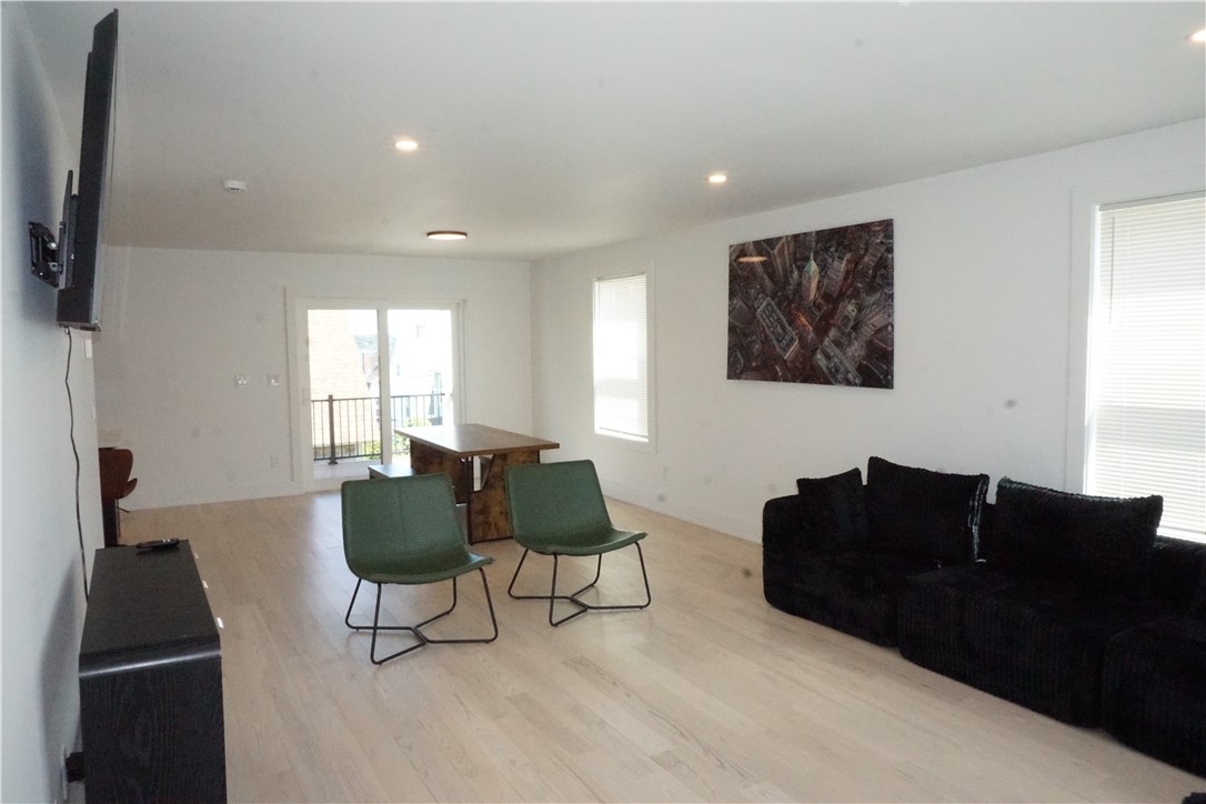 1232 Narragansett Boulevard