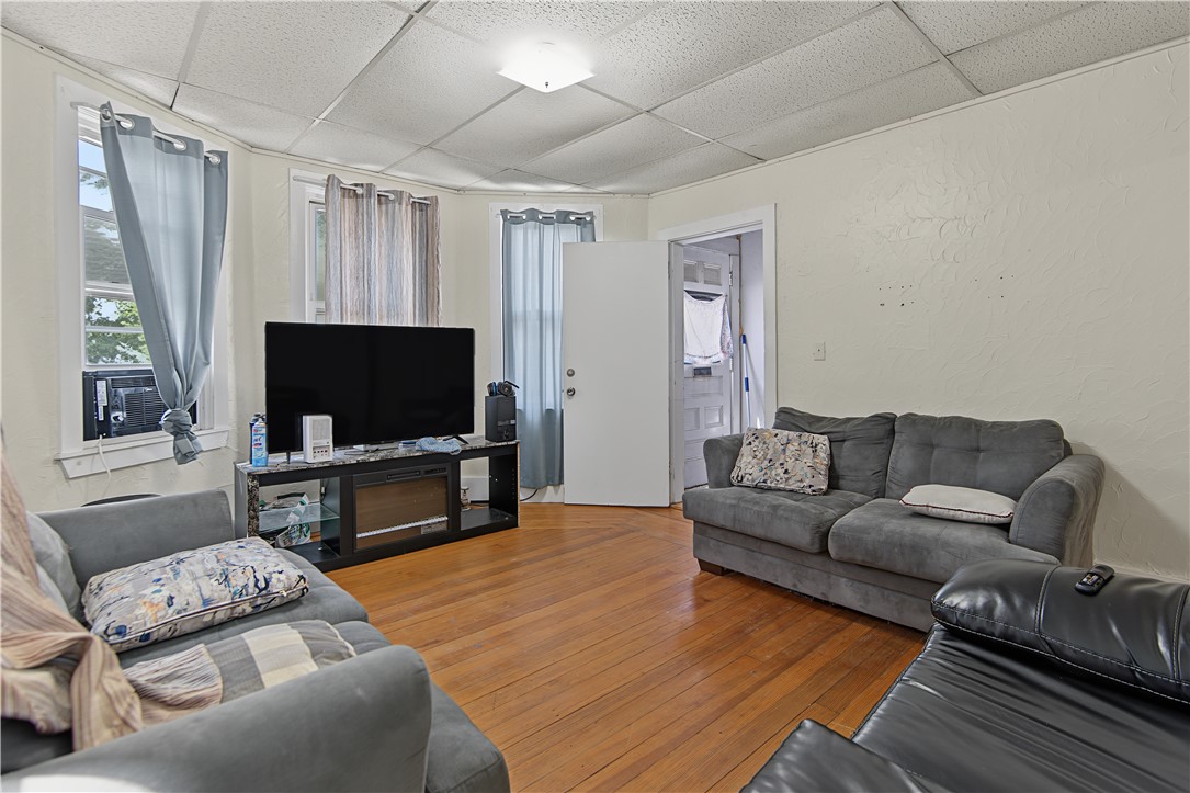 115 Woodward Road