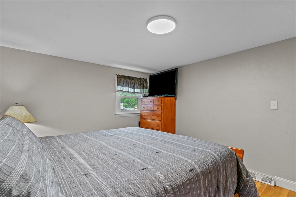 5 Black Pond Road