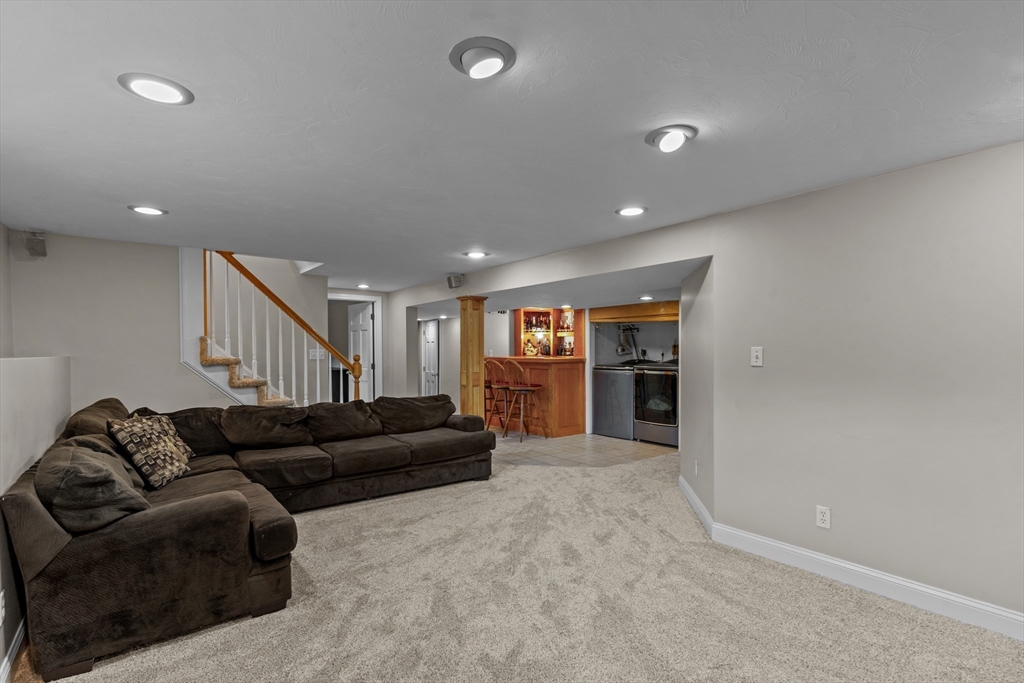 5 Black Pond Road