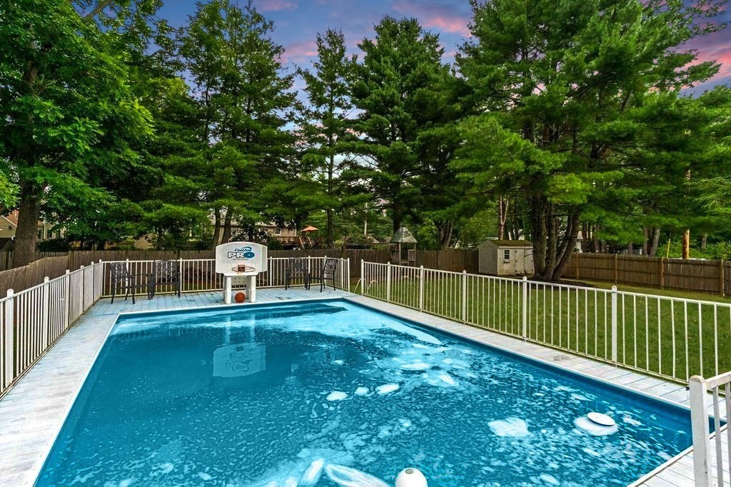 5 Black Pond Road